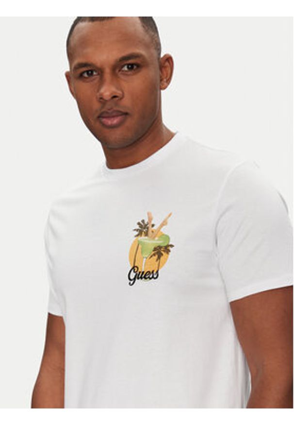 Guess T-Shirt M5GI58 KBW41 Biały Regular Fit. Kolor: biały. Materiał: bawełna