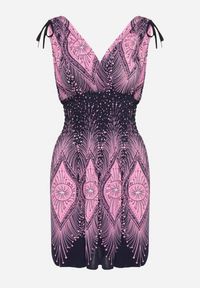 Born2be - Różowa Sukienka Rozkloszowana ze Ściągaczami przy Ramionach w Abstrakcyjny Wzór Filinea. Okazja: na co dzień, na imprezę. Typ kołnierza: dekolt w kształcie V. Kolor: różowy. Materiał: jeans. Typ sukienki: rozkloszowane, proste. Styl: klasyczny, casual, elegancki #4