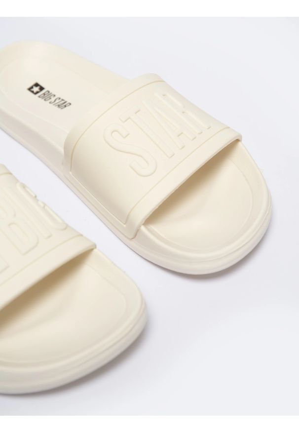 Big-Star - Klapki damskie plażowe beżowe NN274A667 800. Okazja: na plażę. Kolor: beżowy. Wzór: aplikacja. Sezon: lato. Styl: sportowy, elegancki