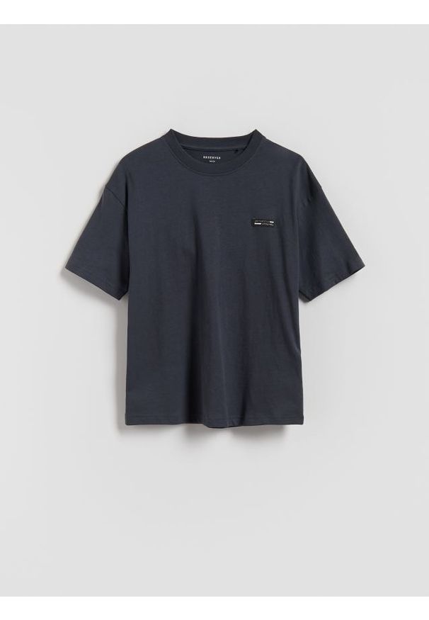 Reserved - Bawełniany t-shirt oversize - brązowy. Kolor: brązowy. Materiał: bawełna