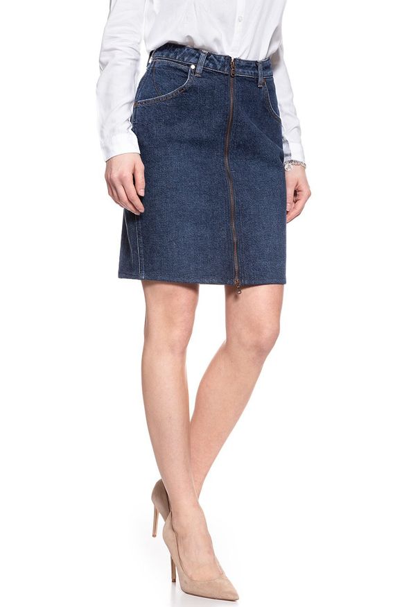 Wrangler - SPÓDNICA JEANSOWA WRANGLER HIGH ZIP SKIRT DEEP OCEAN W257WB86X 112128011. Materiał: jeans. Długość: długie. Styl: klasyczny