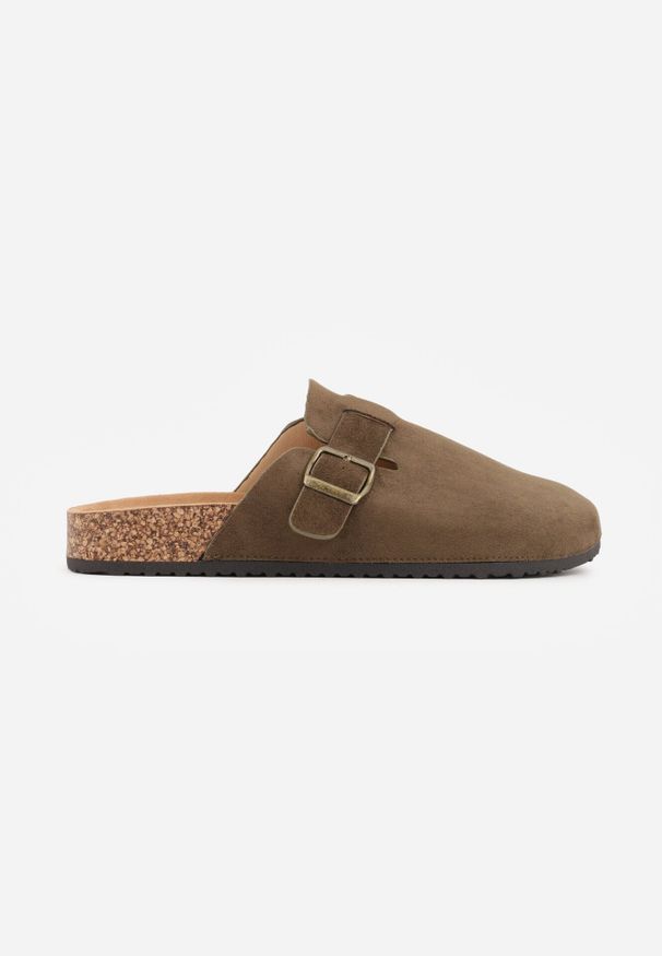 Born2be - Zielone Klapki w Stylu Chodaków na Korkowej Podeszwie z Klamrą Saleilla. Okazja: na co dzień. Kolor: zielony. Materiał: jeans. Sezon: lato. Styl: klasyczny, casual
