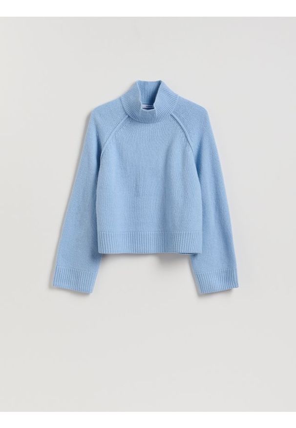 Reserved - Wełniany sweter z golfem - jasnoniebieski. Typ kołnierza: golf. Kolor: niebieski. Materiał: wełna