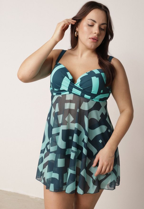 Born2be - Ciemnozielone Bikini z Siateczkową Sukienką Kąpielową i Majtkami Typu Szorty Vilineli. Kolekcja: plus size. Kolor: zielony. Długość: długie