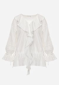 Renee - Biała Eteryczna Bluzka z Bawełny Zdobiona Falbankami i Ściągaczem w Pasie Cezarelle. Okazja: na randkę. Typ kołnierza: kołnierz z falbankami. Kolor: biały. Materiał: bawełna. Wzór: aplikacja #3