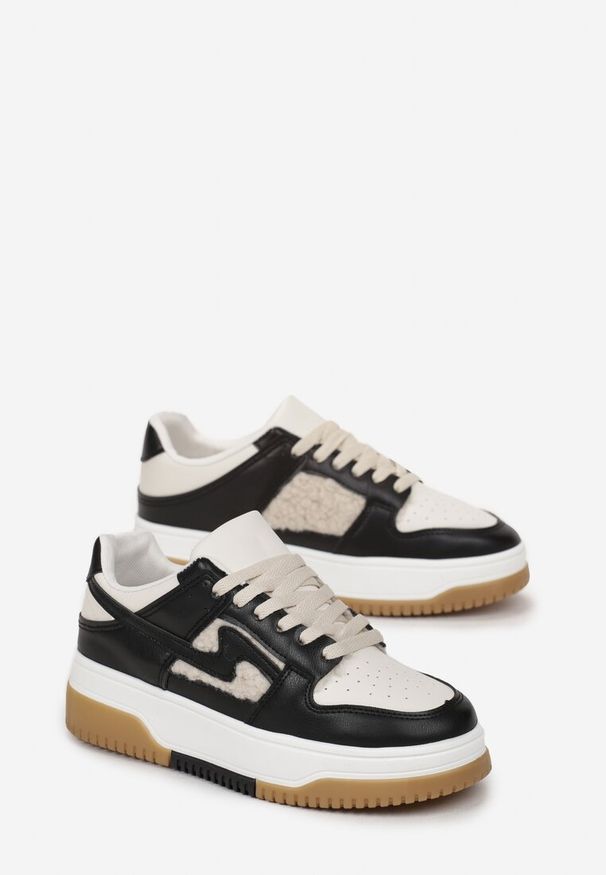Renee - Czarno-Białe Sneakersy z Imitacji Skóry ze Wstawkami z Futerka Vaelisa. Nosek buta: okrągły. Zapięcie: sznurówki. Kolor: czarny. Materiał: skóra, futro. Obcas: na obcasie. Wysokość obcasa: niski
