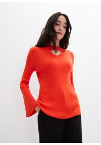 bonprix - Sweter z wycięciem. Kolor: czerwony. Styl: elegancki
