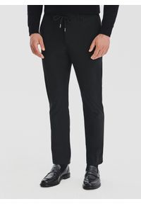 Pako Lorente - PAKO LORENTE – Czarne spodnie męskie. Kolor: czarny. Materiał: elastan, nylon. Wzór: gładki. Sezon: zima, jesień. Styl: klasyczny #1