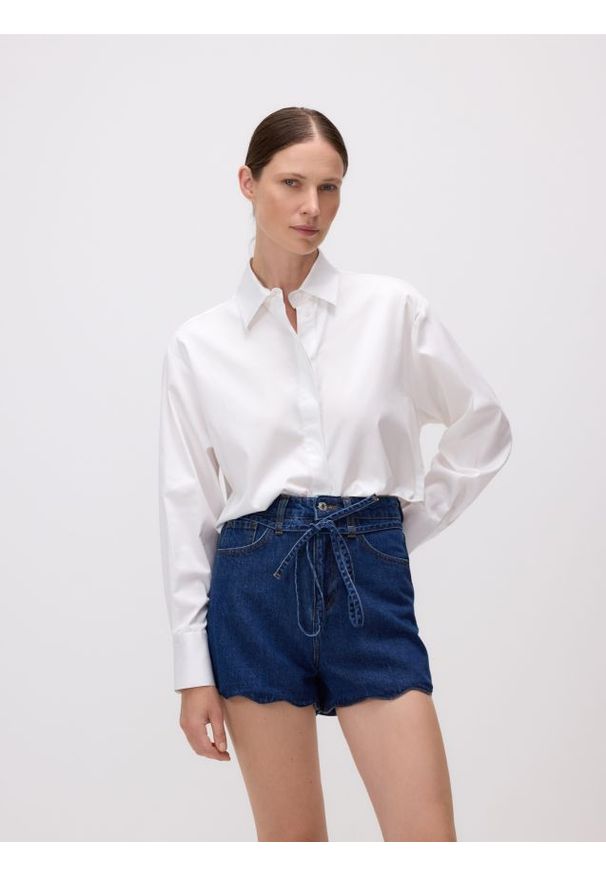 Reserved - Jeansowe szorty z wiązaniem - niebieski. Kolor: niebieski. Materiał: jeans