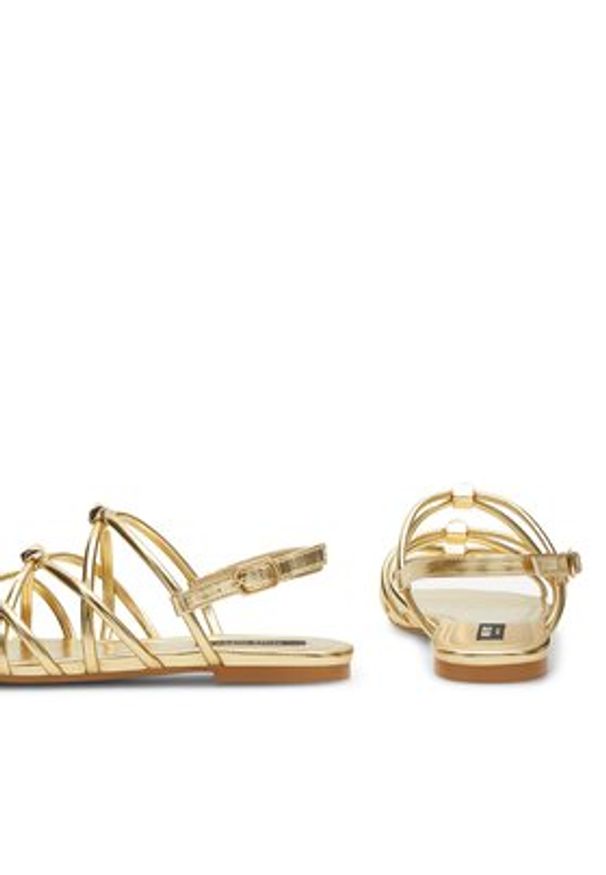 Nine West Sandały 123AL1737 Złoty. Kolor: złoty. Materiał: skóra