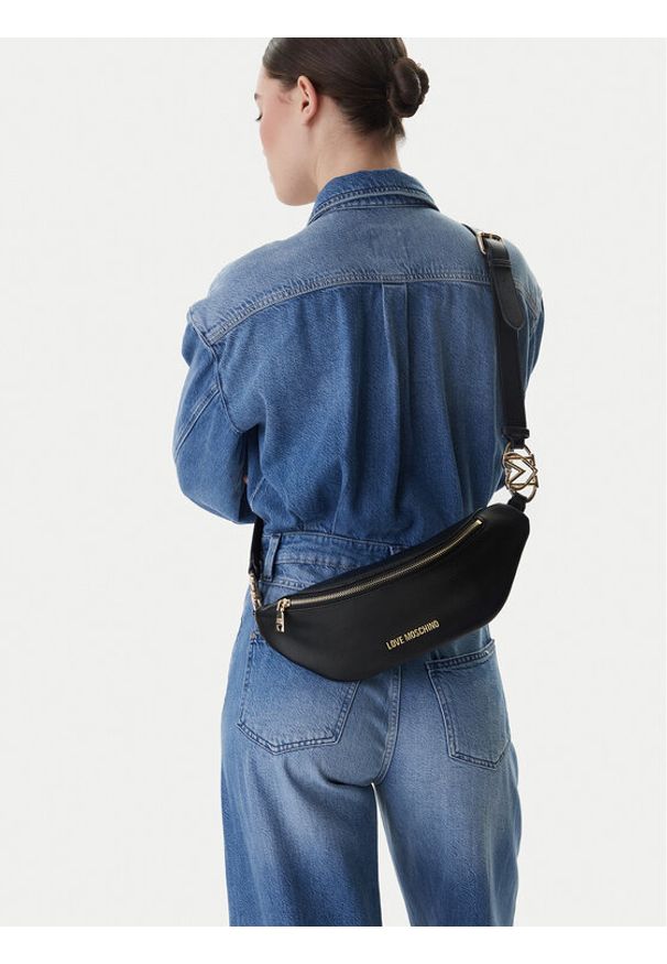 Love Moschino - LOVE MOSCHINO Nerka JC4010PP1OLB0000 Czarny. Kolor: czarny. Materiał: skóra