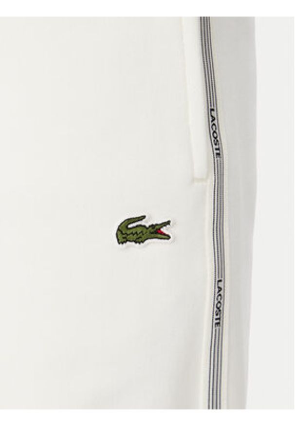 Lacoste Szorty sportowe GH0886 Biały Regular Fit. Kolor: biały. Materiał: bawełna. Styl: sportowy