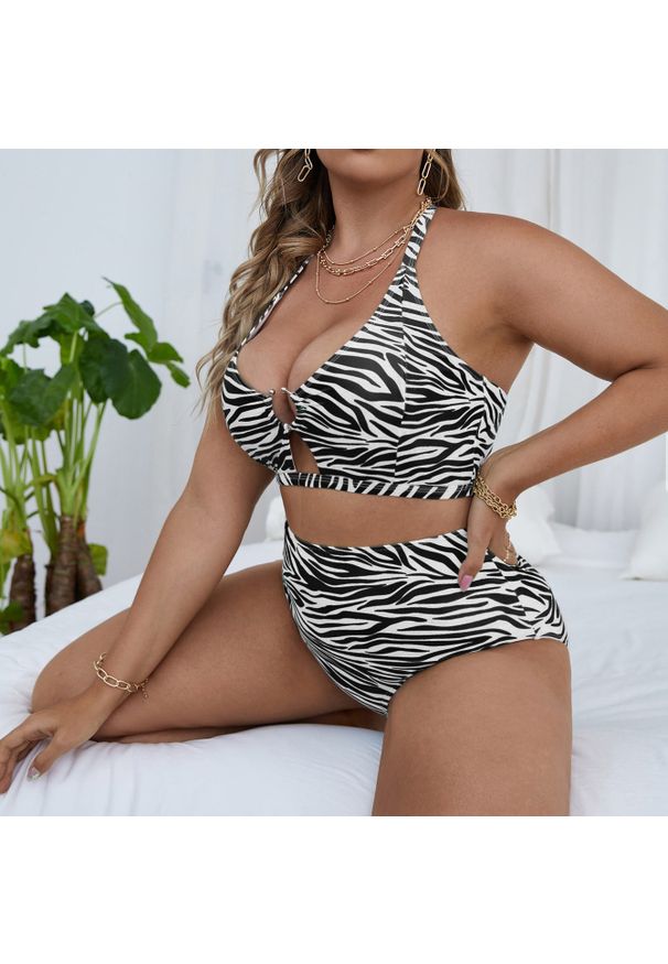 Intica - Dwuczęściowy strój kąpielowy z wysokim stanem na plażę i basen Sholeh. Stan: podwyższony. Kolor: wielokolorowy. Materiał: materiał