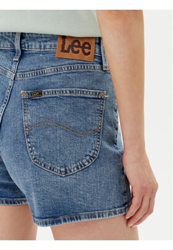 Lee Szorty jeansowe Carol 112363526 Niebieski Regular Fit. Kolor: niebieski. Materiał: bawełna