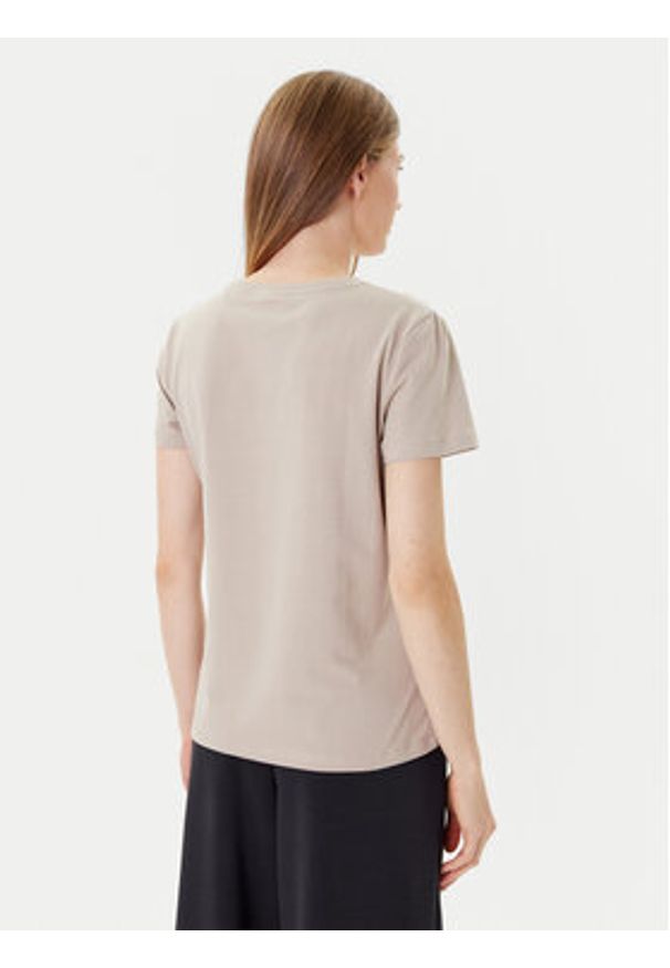 Guess T-Shirt V5YI13 J1314 Beżowy Regular Fit. Kolor: beżowy. Materiał: bawełna