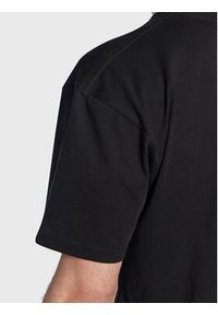 Vans T-Shirt Otw Classic Front VN00004X Czarny Regular Fit. Kolor: czarny. Materiał: bawełna