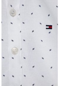 TOMMY HILFIGER - Tommy Hilfiger koszula bawełniana dziecięca kolor biały. Okazja: na co dzień. Typ kołnierza: button down. Kolor: biały. Materiał: bawełna. Długość rękawa: długi rękaw. Długość: długie. Styl: casual #2