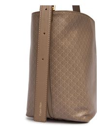 Calvin Klein Torebka Emblem Aop Medium Bucket LV04F3365G Beżowy. Kolor: beżowy. Materiał: skórzane #2