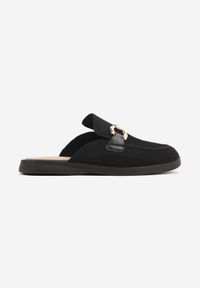 Renee - Czarne Klapki Mule Ozdobione Klamrą Peromela. Okazja: na co dzień. Kolor: czarny. Materiał: dzianina. Wzór: aplikacja. Styl: elegancki, casual #2