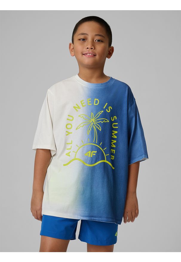 4f - 4F T-shirt loose z nadrukiem chłopięcy - niebieski 134 (8-9 lat). Okazja: na co dzień, na uczelnię. Kolor: niebieski. Materiał: dzianina, materiał, dresówka, bawełna, skóra. Wzór: nadruk. Sezon: lato. Styl: casual