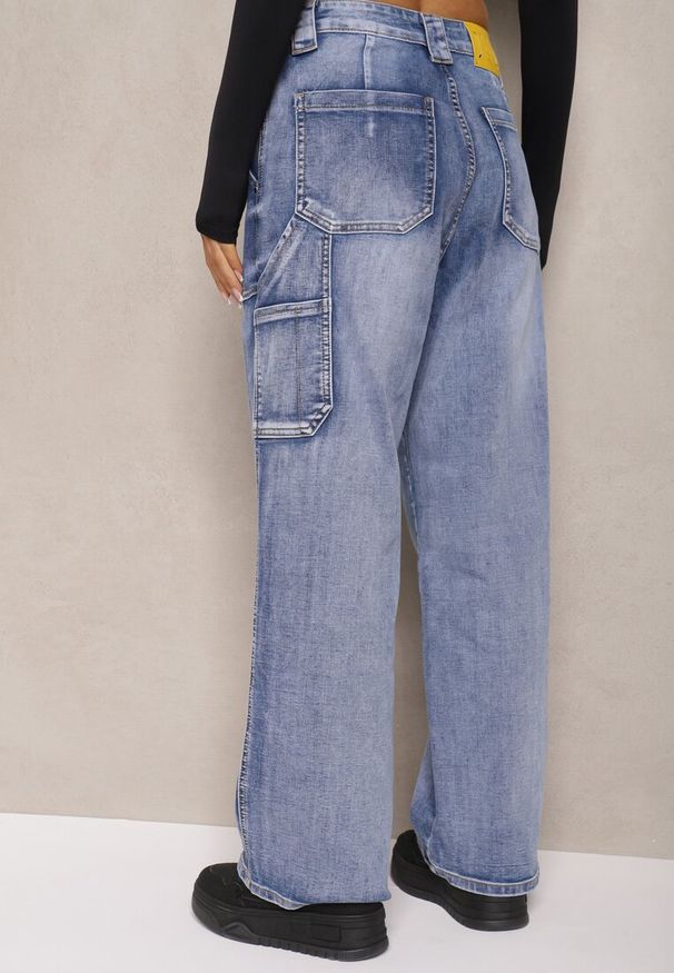 Renee - Jasnoniebieskie Jeansy High Waist o Kroju Palazzo z Szerokimi Nogawkami Xavina. Okazja: do pracy. Stan: podwyższony. Kolor: niebieski. Styl: elegancki