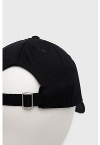 Icebreaker czapka z daszkiem 6 Panel kolor czarny z aplikacją. Kolor: czarny. Materiał: materiał, skóra, włókno, wełna. Wzór: aplikacja