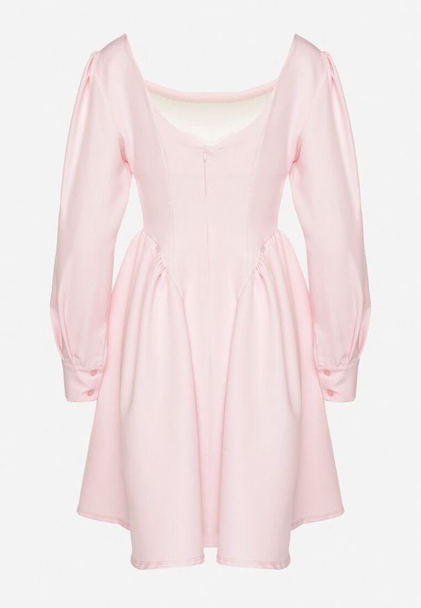 Born2be - Różowa Rozkloszowana Sukienka z Kwadratowym Dekoltem Katilora. Typ kołnierza: dekolt kwadratowy. Kolor: różowy. Długość rękawa: długi rękaw. Styl: klasyczny
