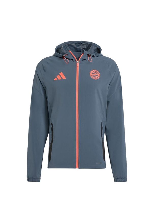 Adidas - Kurtka FC Bayern Tiro 25 Competition Vis Tech Travell. Kolor: szary, pomarańczowy, wielokolorowy. Materiał: dresówka. Sport: piłka nożna