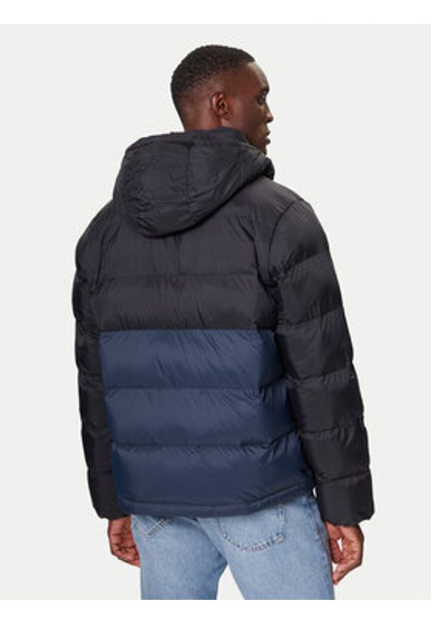 Calvin Klein Jeans Kurtka zimowa LV04RD527G Czarny Regular Fit. Kolor: czarny. Materiał: syntetyk. Sezon: zima