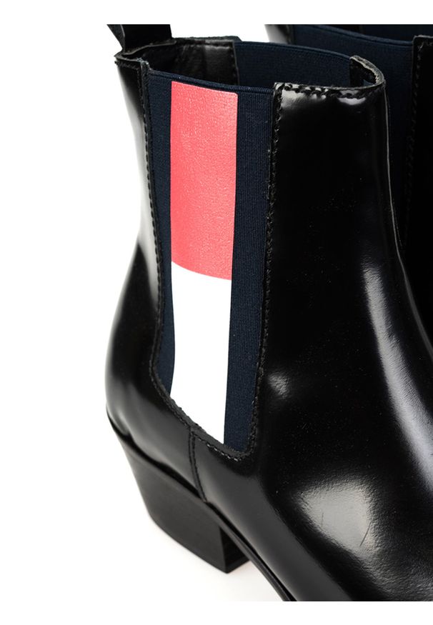 TOMMY HILFIGER - Tommy Hilfiger Botki | EN0EN00711 | Kobieta | Czarny. Zapięcie: bez zapięcia. Kolor: czarny. Materiał: skóra. Obcas: na obcasie. Wysokość obcasa: niski