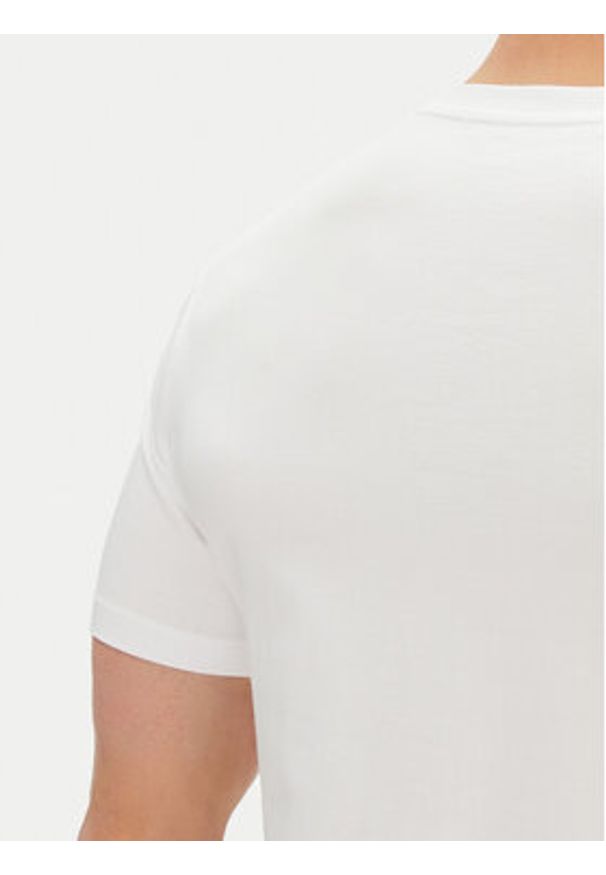 Karl Lagerfeld - KARL LAGERFELD T-Shirt 755087 552235 Biały Regular Fit. Typ kołnierza: dekolt w karo. Kolor: biały. Materiał: bawełna