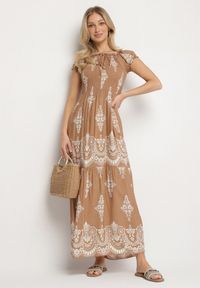 Born2be - Ciemnobeżowa Wiskozowa Sukienka z Marszczoną Góra i Wzorem Boho Ellifae. Okazja: na co dzień. Kolor: beżowy. Materiał: wiskoza. Wzór: aplikacja. Styl: boho #3