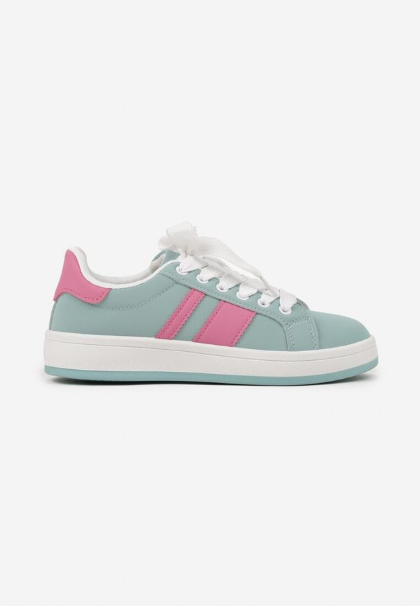 Born2be - Jasnozielone Sneakersy na Płaskiej Podeszwie Ozdobione Paskami Ravesi. Okazja: na co dzień. Zapięcie: pasek. Kolor: zielony. Materiał: jeans. Wzór: aplikacja. Obcas: na płaskiej podeszwie