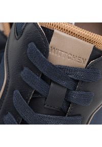 Wittchen - Męskie sneakersy ze skóry ekologicznej ze wstawkami granatowe. Kolor: niebieski. Materiał: skóra ekologiczna. Wzór: aplikacja. Sport: turystyka piesza