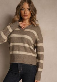 Renee - Beżowy Sweter z Wełną Zdobiony Kołnierzykiem i Wzorem w Paski Tevila. Okazja: na co dzień. Typ kołnierza: dekolt w serek. Kolor: beżowy. Materiał: wełna. Wzór: aplikacja, paski. Styl: sportowy, casual, elegancki #5