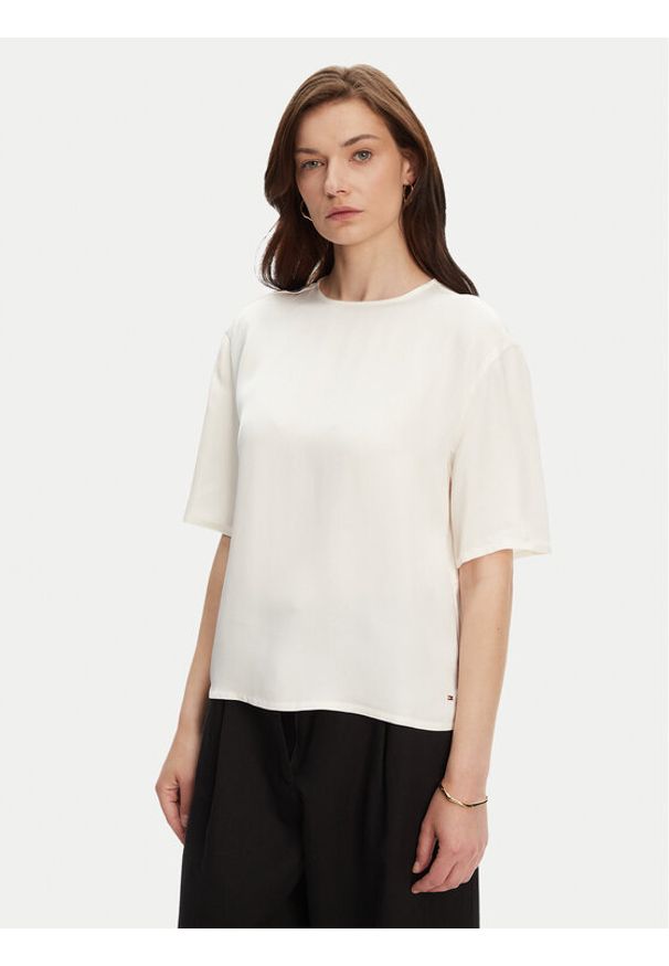 TOMMY HILFIGER - Tommy Hilfiger T-Shirt WW0WW45900 Écru Relaxed Fit. Materiał: wiskoza