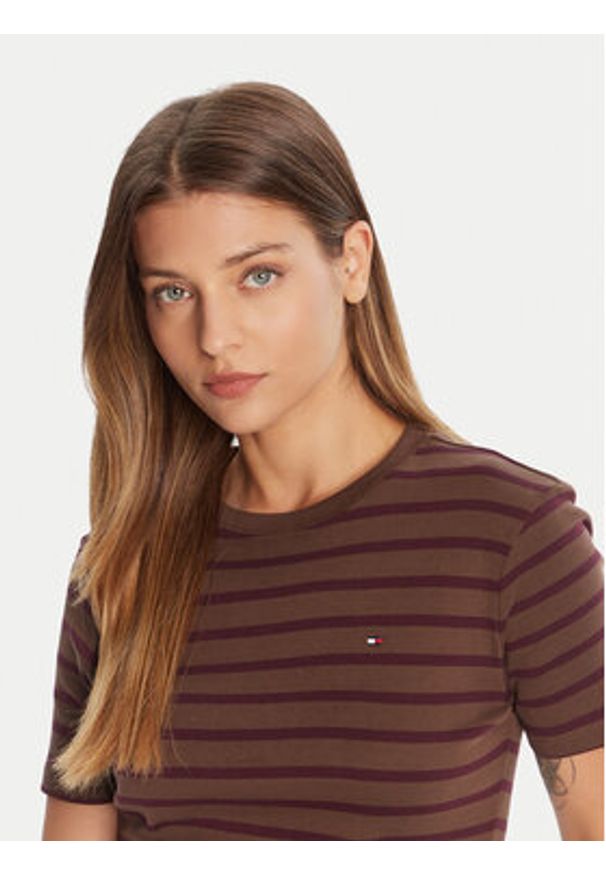 TOMMY HILFIGER - Tommy Hilfiger T-Shirt New Cody WW0WW40587 Brązowy Slim Fit. Kolor: brązowy. Materiał: bawełna