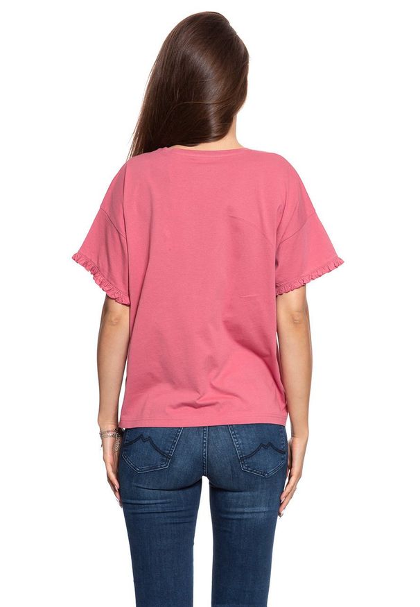 Mustang - MUSTANG T SHIRT DAMSKI Alina C Ruffle 1009446 8271. Typ kołnierza: kołnierz z falbankami