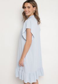 Born2be - Jasnoniebieska Sukienka Koszulowa z Guzikami i Falbankami Tenalena. Okazja: na co dzień. Typ kołnierza: kołnierz z falbankami. Kolor: niebieski. Typ sukienki: koszulowe. Styl: elegancki, casual, sportowy #4