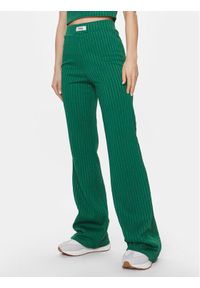 Guess Spodnie dresowe Anneka V4RB06 KC2U2 Zielony Flare Fit. Kolor: zielony. Materiał: dresówka, syntetyk #1