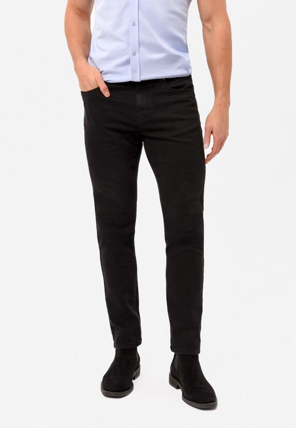 Volcano - Czarne jeansy, Regular Fit, D-JERRY 33. Okazja: na co dzień. Kolor: czarny. Styl: klasyczny, casual, elegancki, sportowy