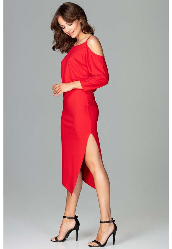 Katrus - Czerwona Asymetryczna Sukienka z Kimonowym Rękawem. Kolor: czerwony. Materiał: poliester, elastan, wiskoza. Typ sukienki: asymetryczne