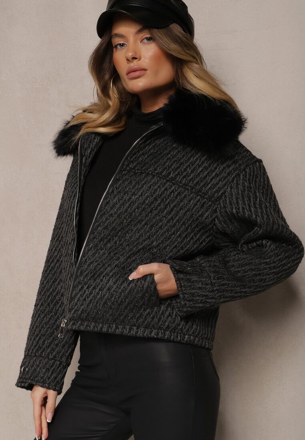 Renee - Czarna Elegancka Kurtka z Kołnierzem z Futerka i Błyszczącą Nicią Vertilora. Okazja: na co dzień, na spacer, na imprezę. Kolor: czarny. Materiał: futro. Styl: elegancki