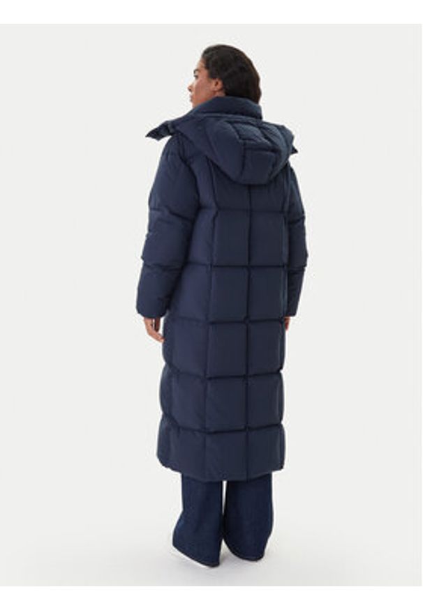 Tommy Jeans Kurtka puchowa Alaska DW0DW21977 Granatowy Regular Fit. Kolor: niebieski. Materiał: syntetyk