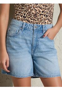 Sinsay - Bermudy jeansowe - niebieski. Kolor: niebieski. Materiał: jeans