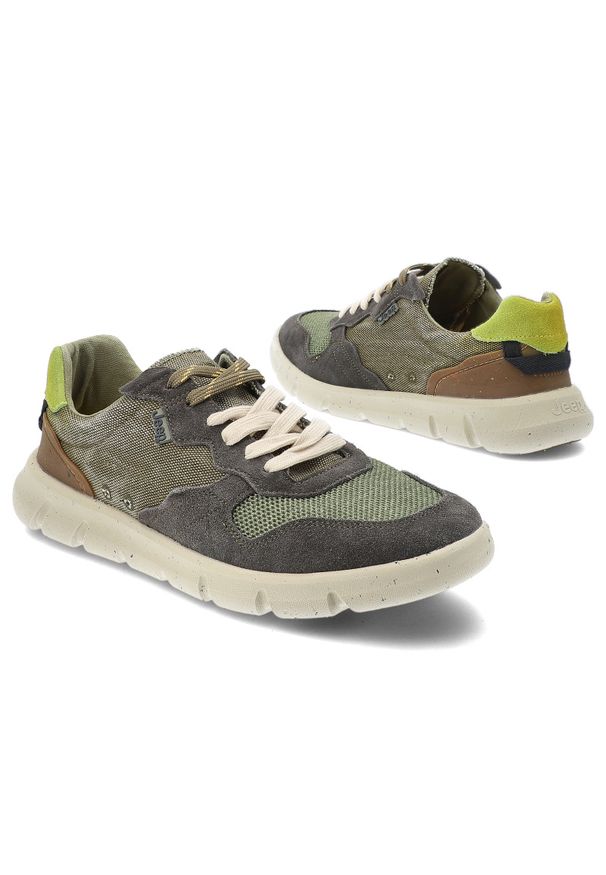 Sneakersy męskie Jeep, na platformie materiałowe sznurowane codzienne i sportowe, militarne, JM51004A-020. Okazja: na co dzień. Kolor: zielony. Materiał: zamsz, materiał. Szerokość cholewki: normalna. Wzór: moro. Obcas: na platformie. Sport: bieganie