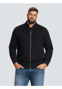 Big-Star - Sweter męski rozpinany ze stójką czarny Anton 906. Okazja: na co dzień. Typ kołnierza: kołnierzyk stójkowy. Kolor: czarny. Materiał: bawełna, dzianina. Wzór: haft, ze splotem. Styl: sportowy, klasyczny, casual, elegancki #9