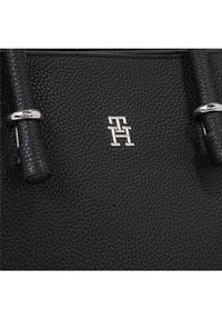 TOMMY HILFIGER - Tommy Hilfiger Torebka Th Emblem Satchel AW0AW15224 Czarny. Kolor: czarny. Materiał: skórzane