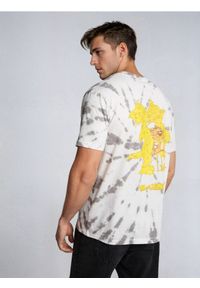 Sinsay - Bawełniana koszulka z nadrukiem na plecach Tom and Jerry - wielobarwny. Materiał: bawełna. Wzór: nadruk #1