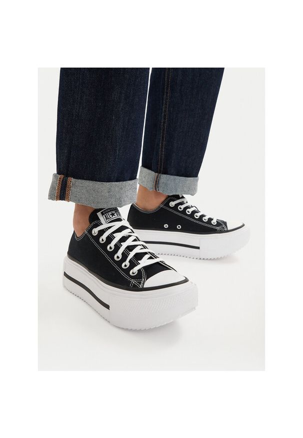 Trampki Converse. Kolor: czarny. Obcas: na platformie